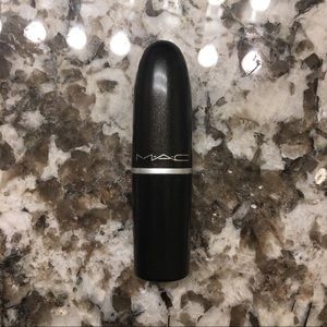 MAC lipstick in New York Apple